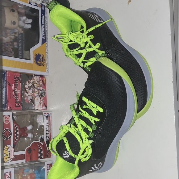 Currys - Picture 3 of 3